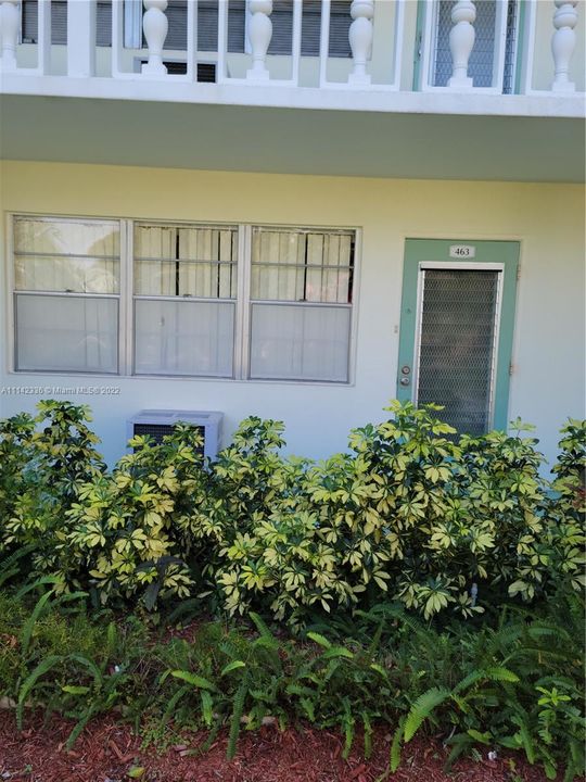 Recently Sold: $70,000 (1 beds, 1 baths, 700 Square Feet)