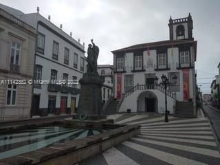 2-6 Praça da República Ponta Delgada - Portugal, 9504-523