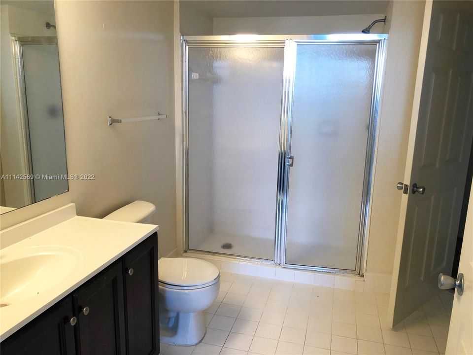 Recently Sold: $228,000 (2 beds, 2 baths, 1051 Square Feet)