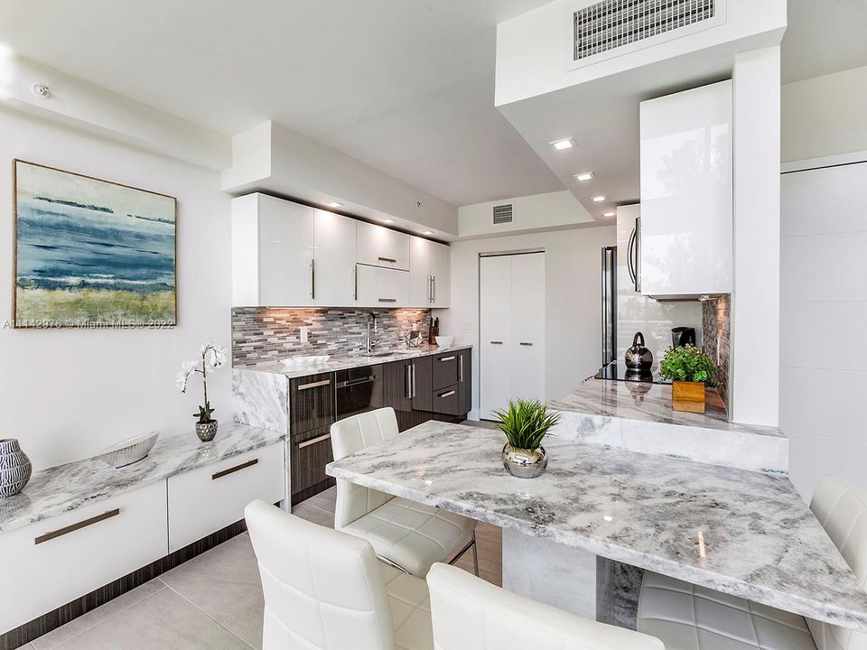 Recently Sold: $1,700,000 (3 beds, 3 baths, 1798 Square Feet)