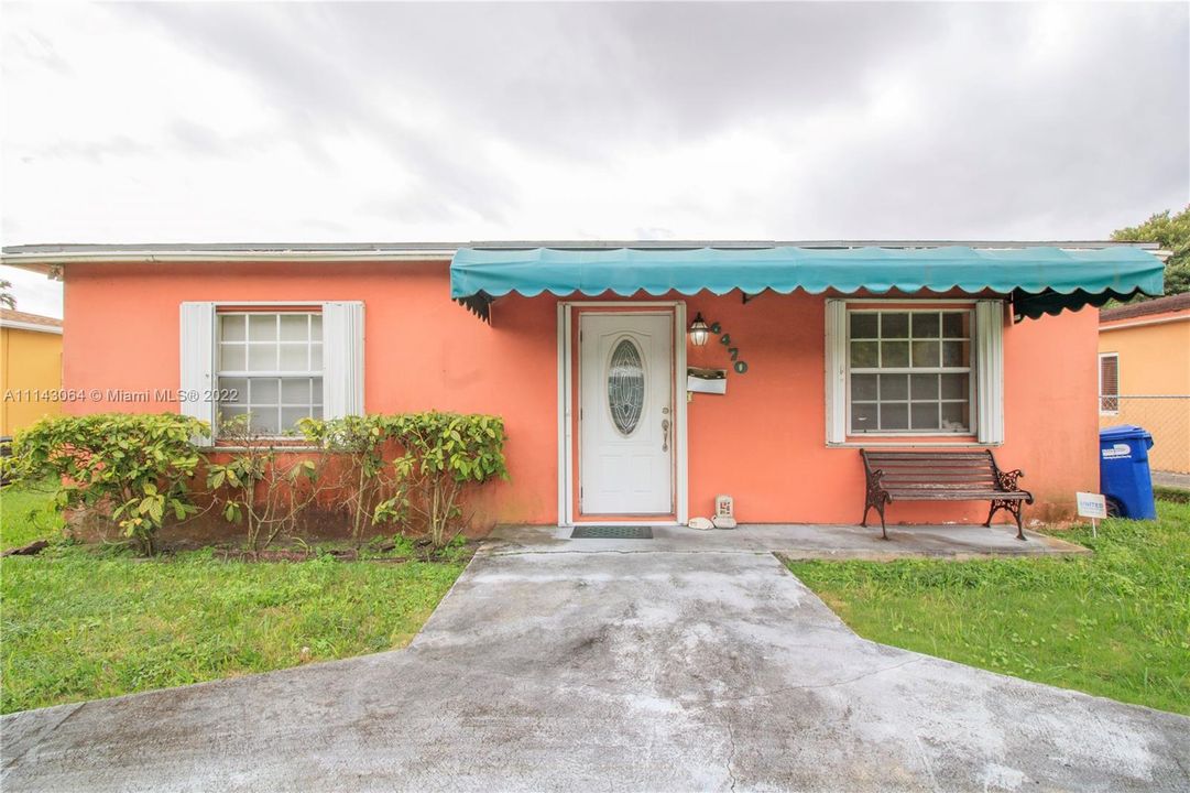 Recently Sold: $525,000 (3 beds, 2 baths, 1836 Square Feet)