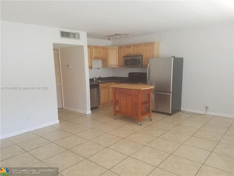 Recently Sold: $150,000 (2 beds, 1 baths, 770 Square Feet)
