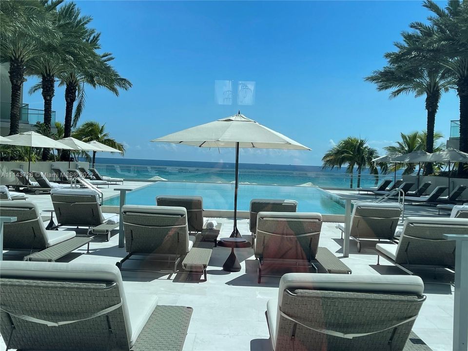 Recently Sold: $4,500,000 (3 beds, 4 baths, 3110 Square Feet)