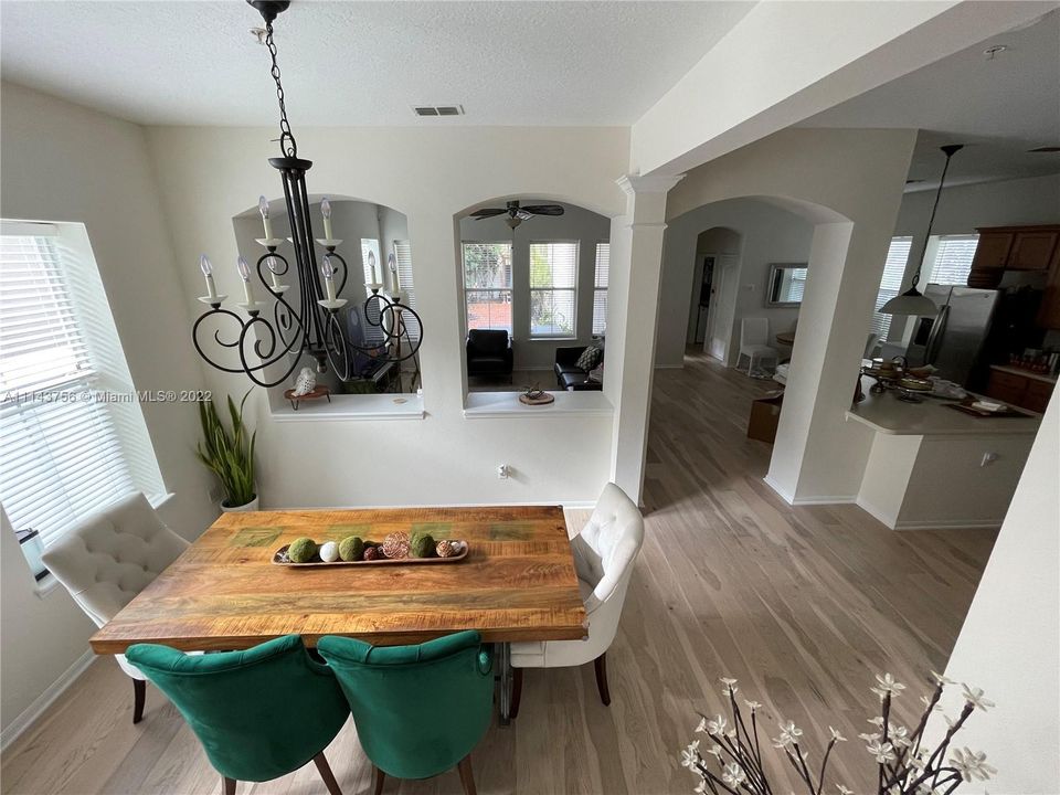 Recently Sold: $765,000 (3 beds, 2 baths, 2626 Square Feet)