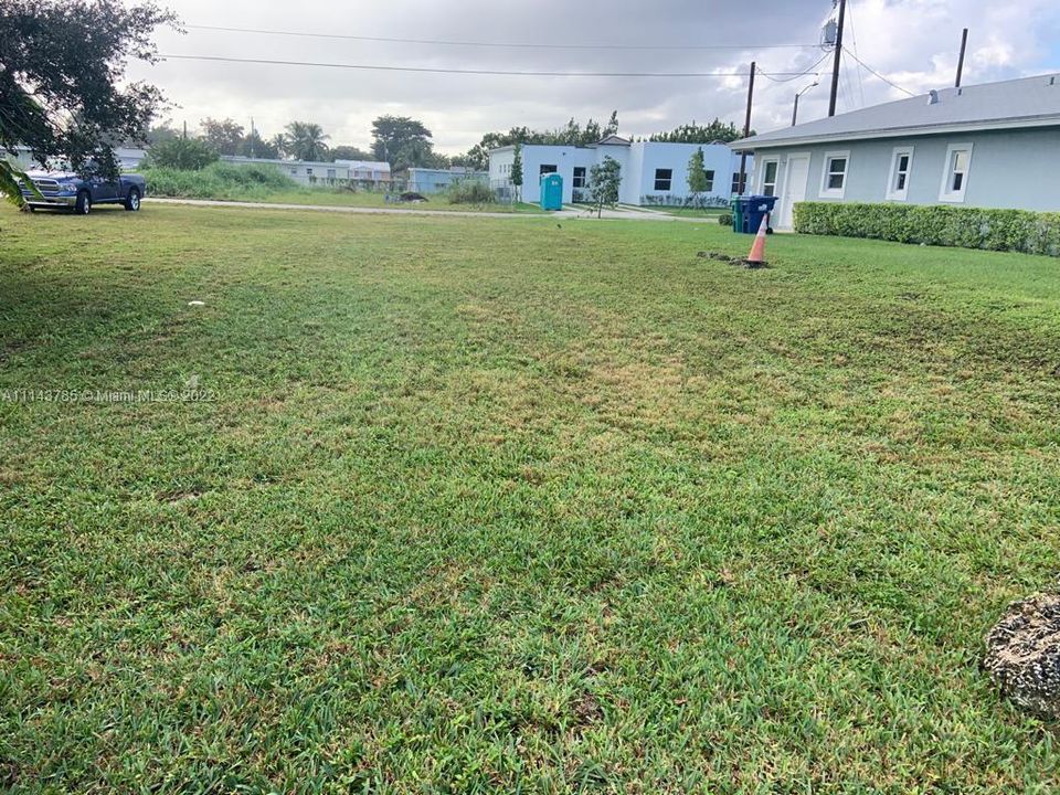 Vendido Recientemente: $179,900 (10,800 sqft)