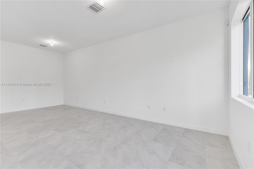 Recientemente alquilado: $3,200 (4 camas, 2 baños, 0 Pies cuadrados)