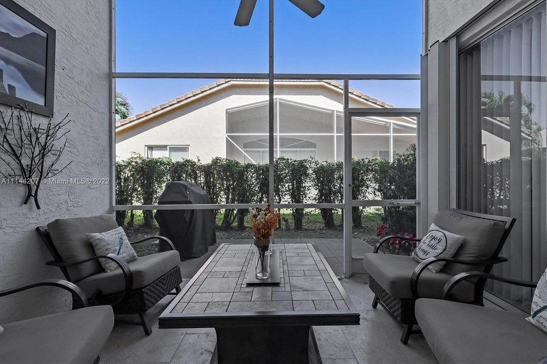 Vendido Recientemente: $512,500 (3 camas, 2 baños, 2084 Pies cuadrados)