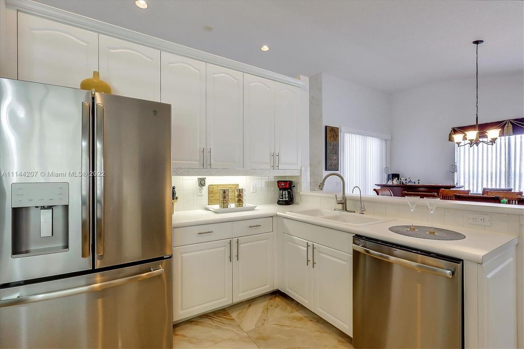 Vendido Recientemente: $512,500 (3 camas, 2 baños, 2084 Pies cuadrados)