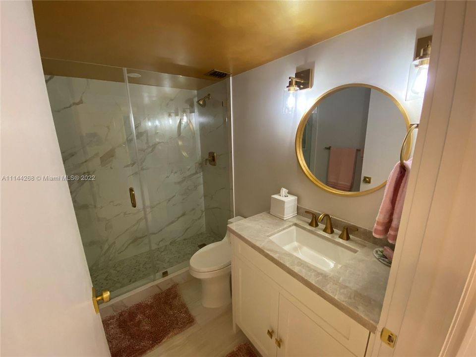 最近租的: $5,600 (2 贝兹, 2 浴室, 1460 平方英尺)