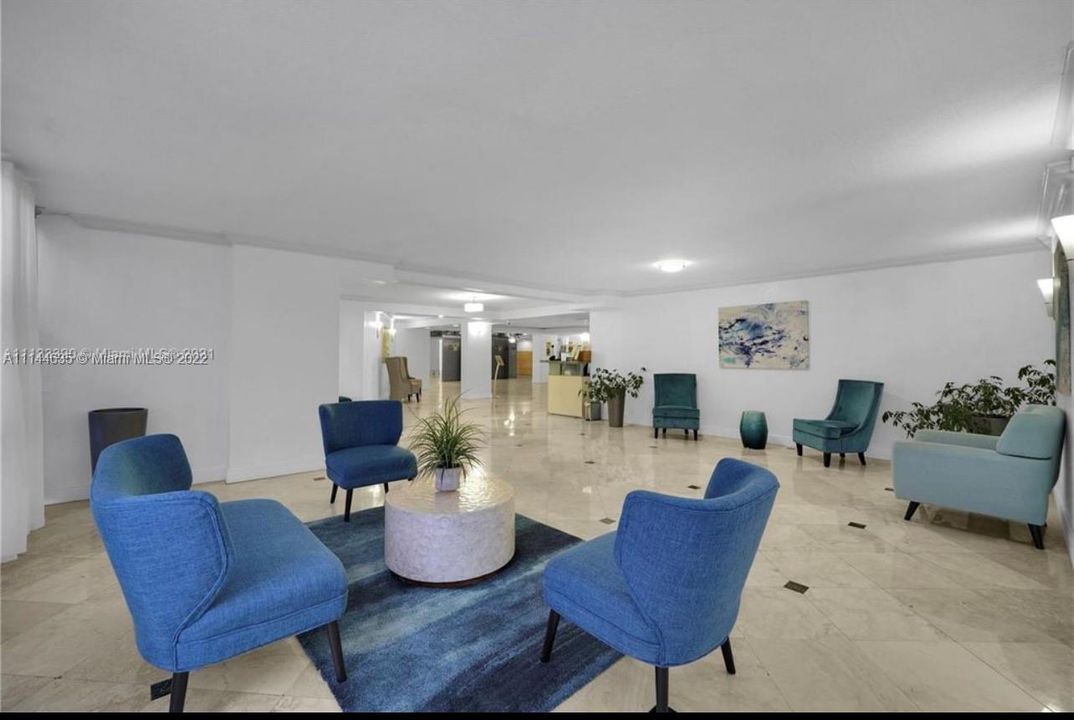 Recientemente alquilado: $2,400 (2 camas, 2 baños, 1130 Pies cuadrados)