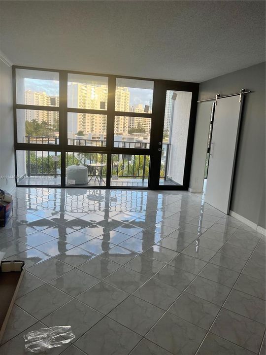 Recientemente alquilado: $2,400 (2 camas, 2 baños, 1130 Pies cuadrados)
