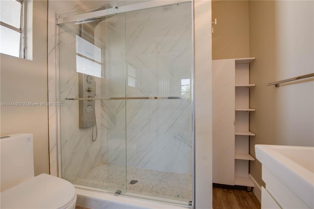 Newly remodeled with gorgeous finishes in the shower
