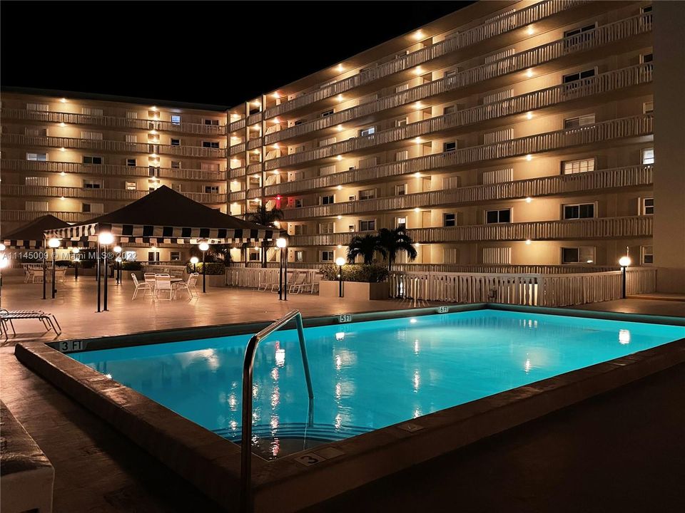 Недавно арендовано: $2,500 (2 спален, 2 ванн, 1316 Квадратных фут)