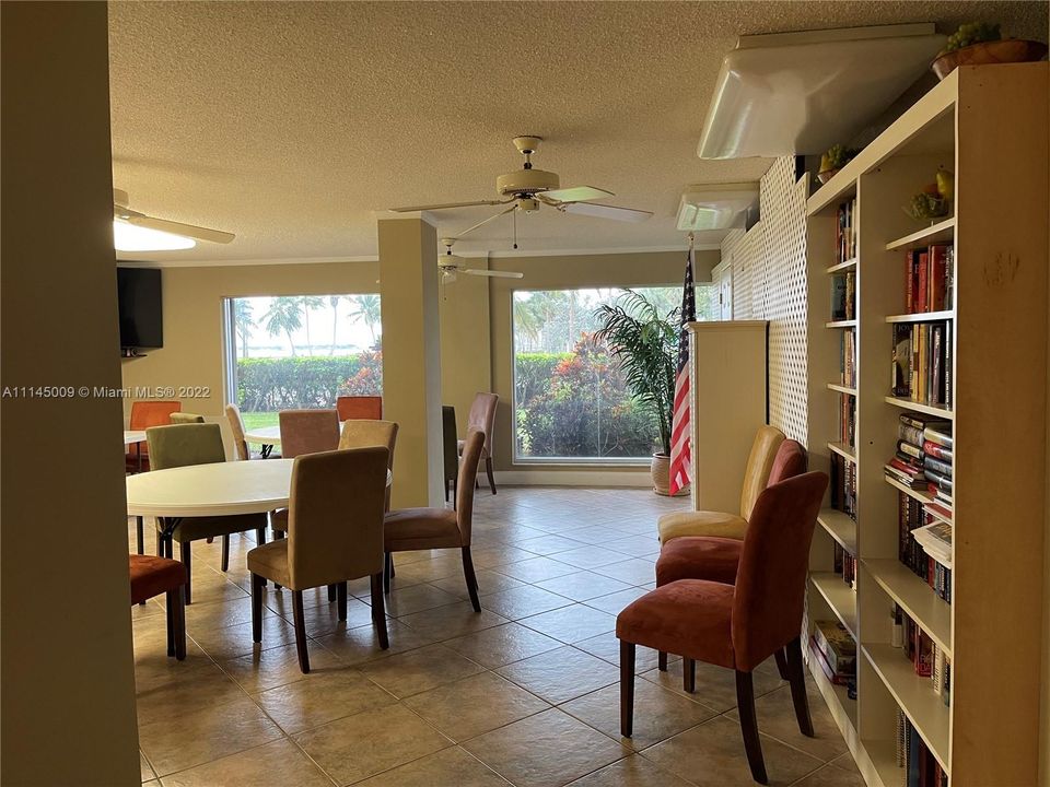 Недавно арендовано: $2,500 (2 спален, 2 ванн, 1316 Квадратных фут)