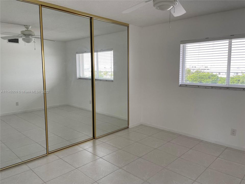 Недавно арендовано: $2,500 (2 спален, 2 ванн, 1316 Квадратных фут)