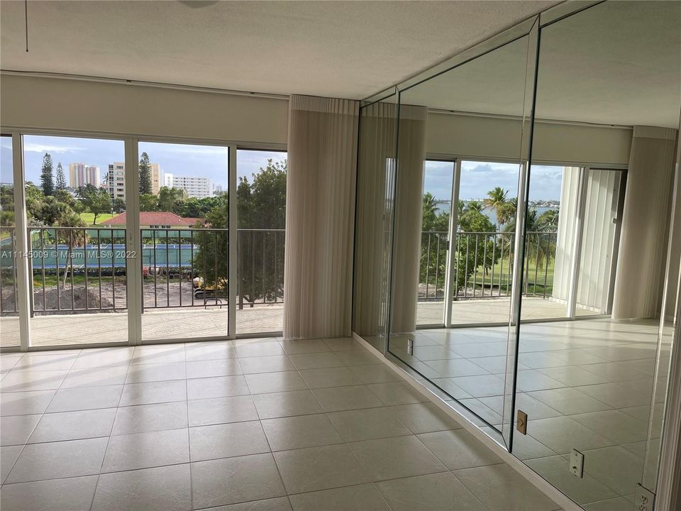 Недавно арендовано: $2,500 (2 спален, 2 ванн, 1316 Квадратных фут)