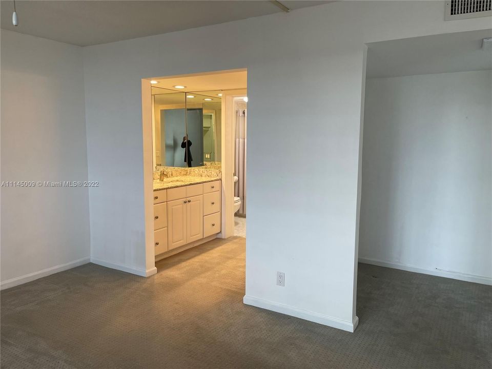 Недавно арендовано: $2,500 (2 спален, 2 ванн, 1316 Квадратных фут)