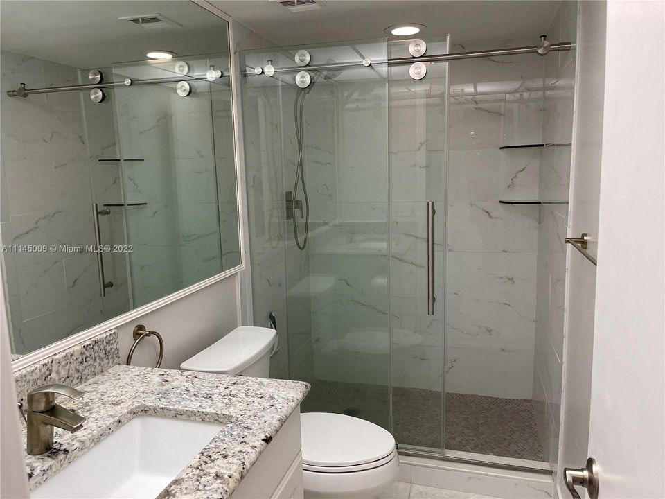 Недавно арендовано: $2,500 (2 спален, 2 ванн, 1316 Квадратных фут)