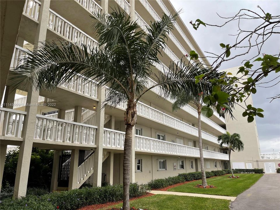 Недавно арендовано: $2,500 (2 спален, 2 ванн, 1316 Квадратных фут)