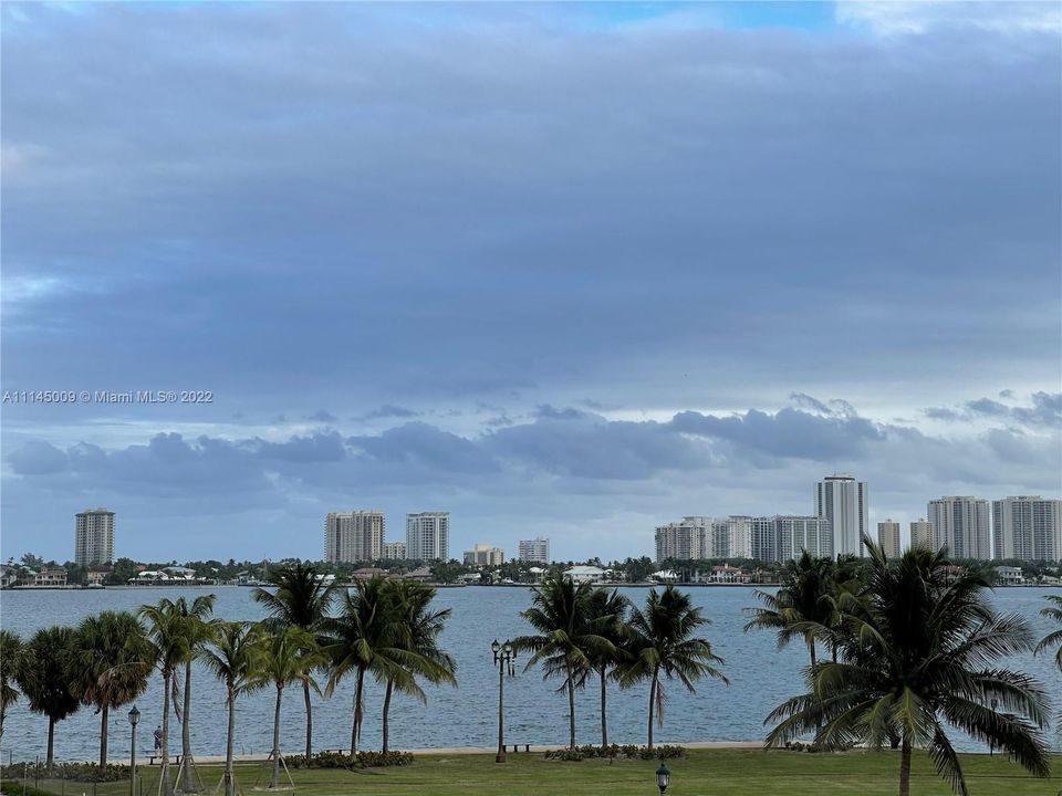 Недавно арендовано: $2,500 (2 спален, 2 ванн, 1316 Квадратных фут)