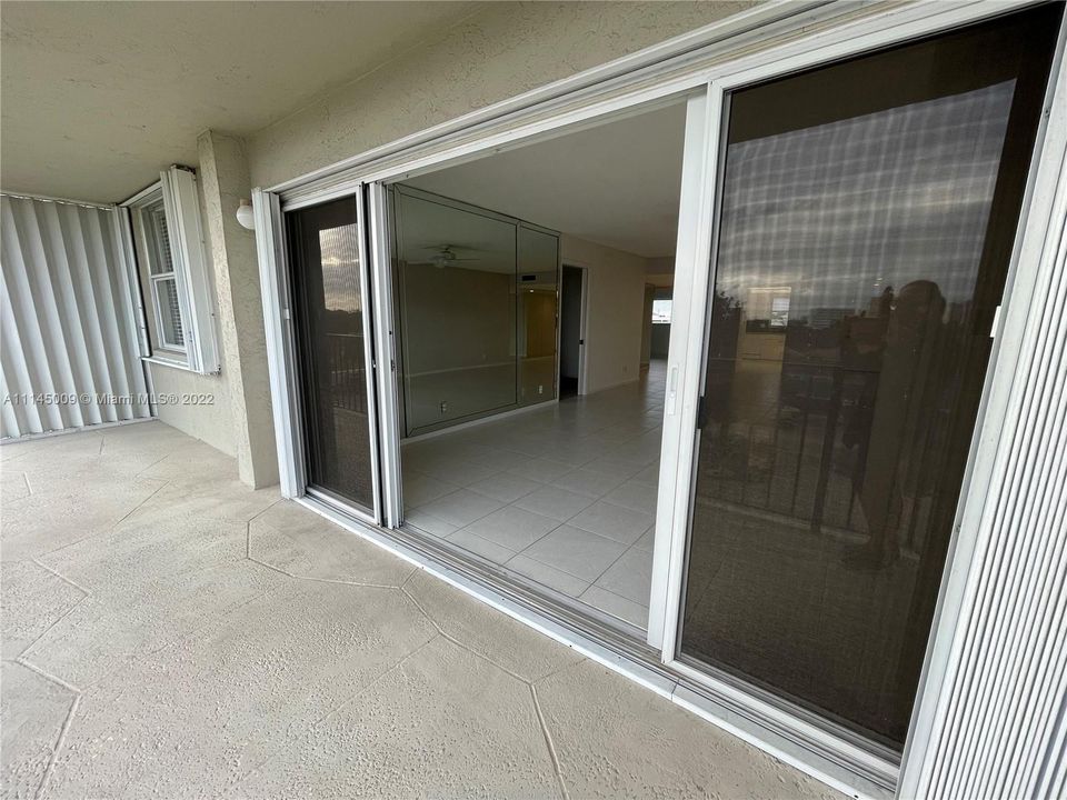 Недавно арендовано: $2,500 (2 спален, 2 ванн, 1316 Квадратных фут)