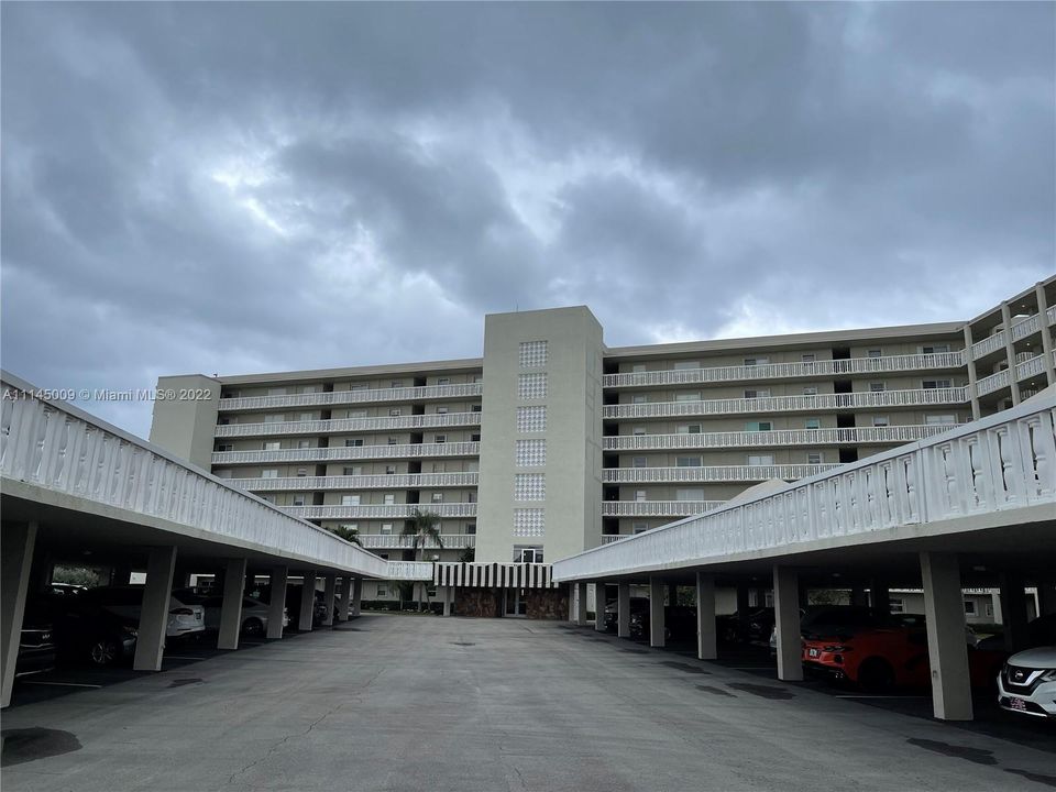 Недавно арендовано: $2,500 (2 спален, 2 ванн, 1316 Квадратных фут)