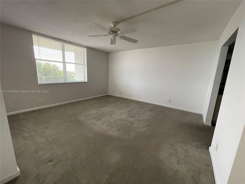 Недавно арендовано: $2,500 (2 спален, 2 ванн, 1316 Квадратных фут)