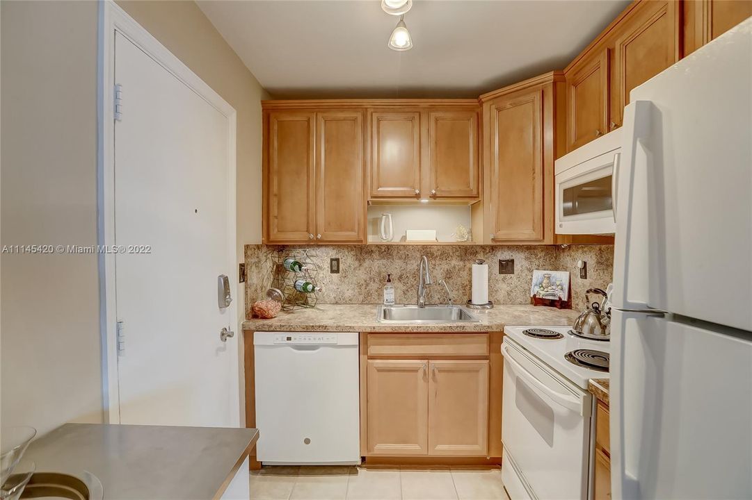 Recientemente alquilado: $1,750 (1 camas, 1 baños, 600 Pies cuadrados)