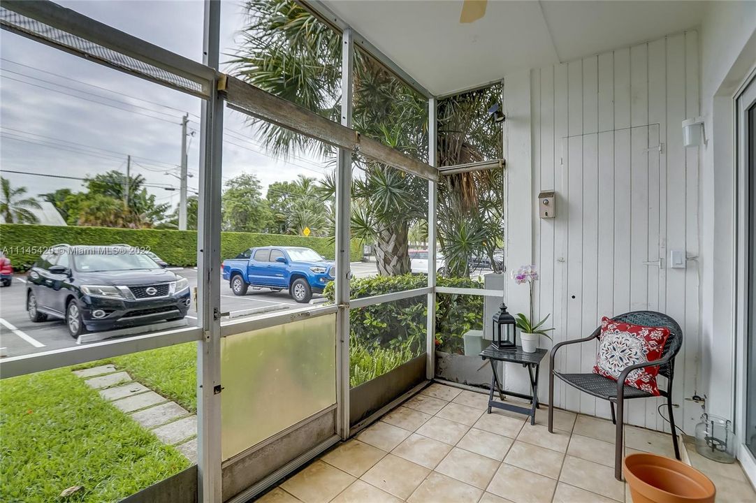 Recientemente alquilado: $1,750 (1 camas, 1 baños, 600 Pies cuadrados)