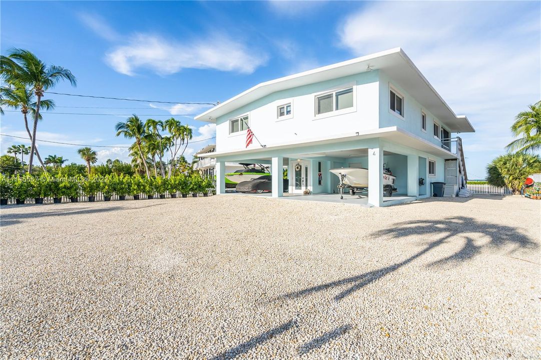 Vendido Recientemente: $2,499,000 (3 camas, 3 baños, 1332 Pies cuadrados)