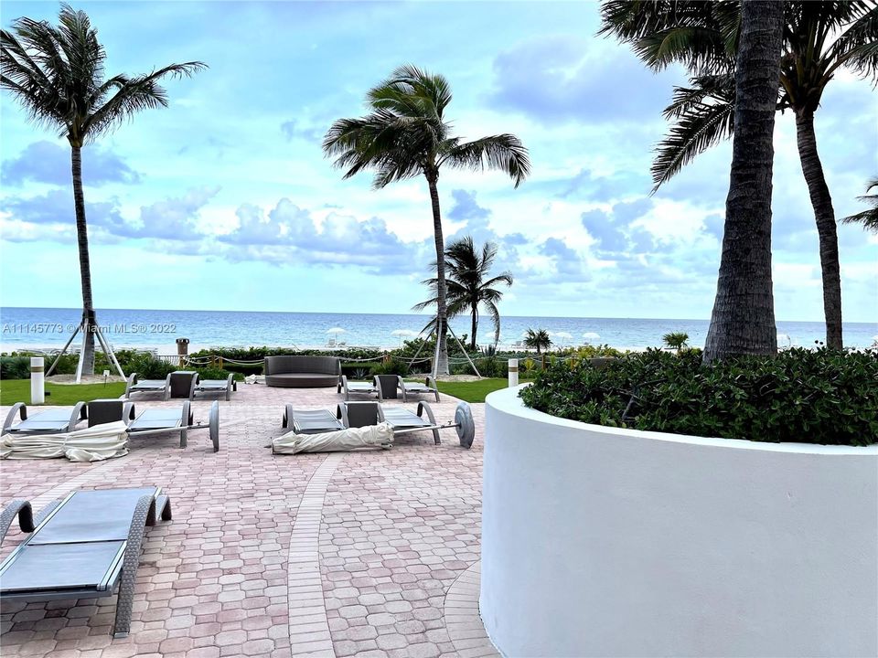 Recently Sold: $1,250,000 (2 beds, 2 baths, 1499 Square Feet)