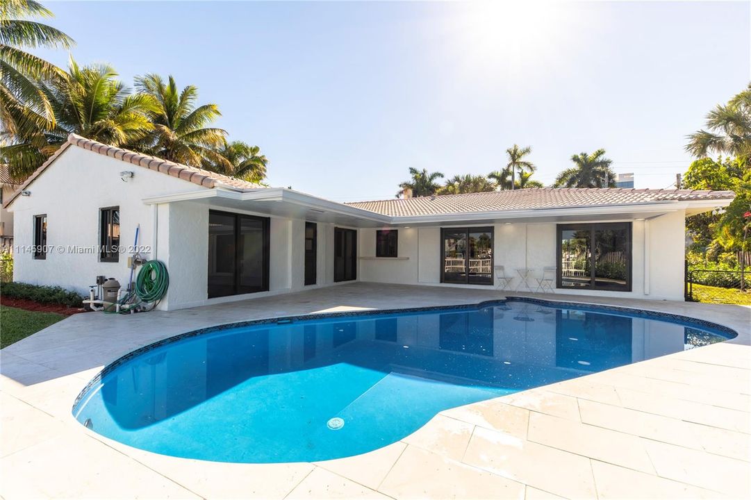Recently Sold: $2,390,000 (4 beds, 2 baths, 0 Square Feet)
