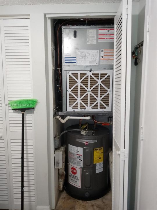 Recently Rented: $1,400 (1 beds, 1 baths, 981 Square Feet)