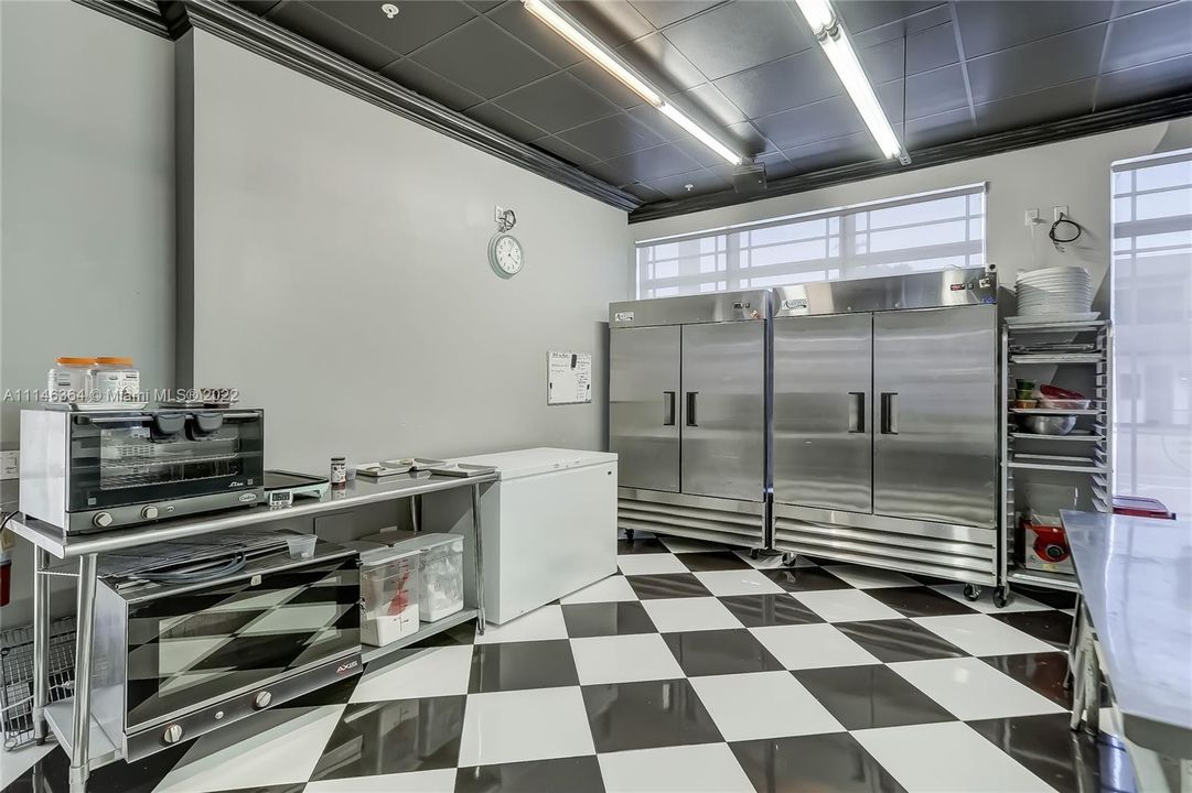 Recently Sold: $999,999 (0 beds, 0 baths, 0 Square Feet)