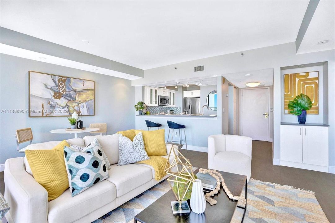 Recently Sold: $389,000 (1 beds, 1 baths, 810 Square Feet)