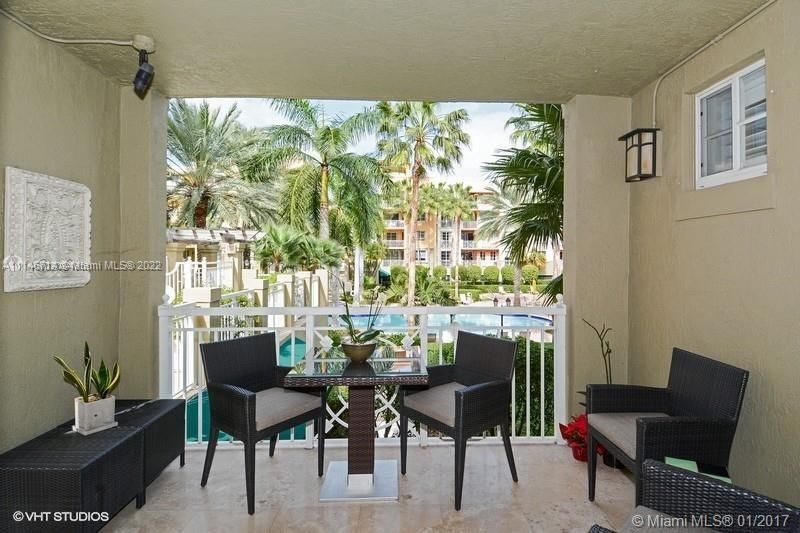 Recently Sold: $1,250,000 (3 beds, 3 baths, 1485 Square Feet)