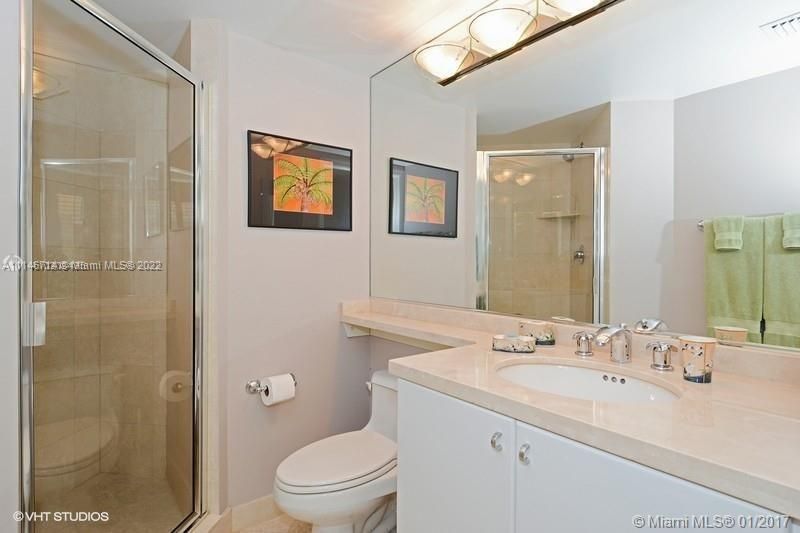 最近售出: $1,250,000 (3 贝兹, 3 浴室, 1485 平方英尺)