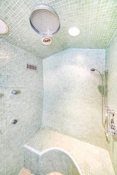 Недавно продано: $5,500,000 (0 спален, 0 ванн, 0 Квадратных фут)