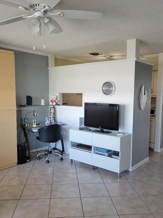 Recently Sold: $90,000 (1 beds, 1 baths, 625 Square Feet)