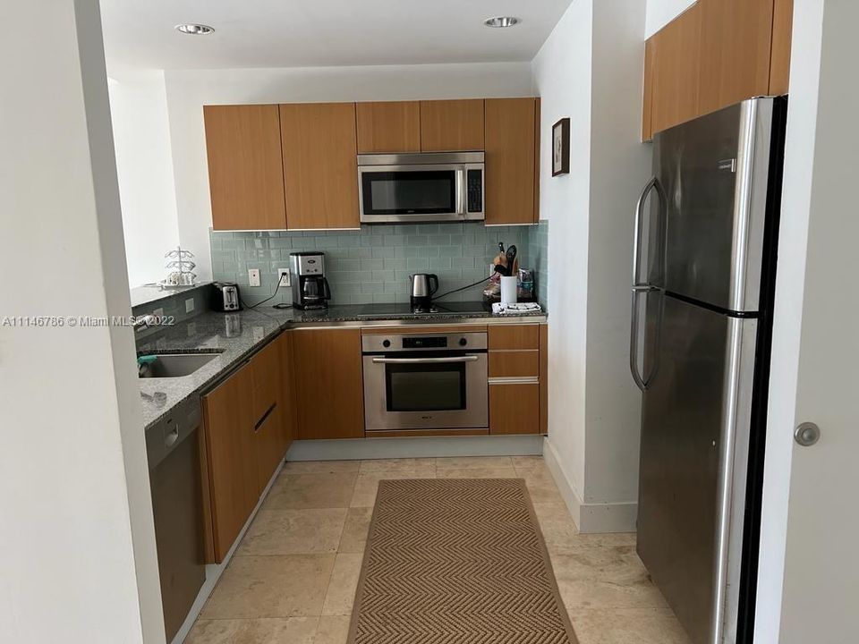 Recently Rented: $2,850 (0 beds, 1 baths, 601 Square Feet)