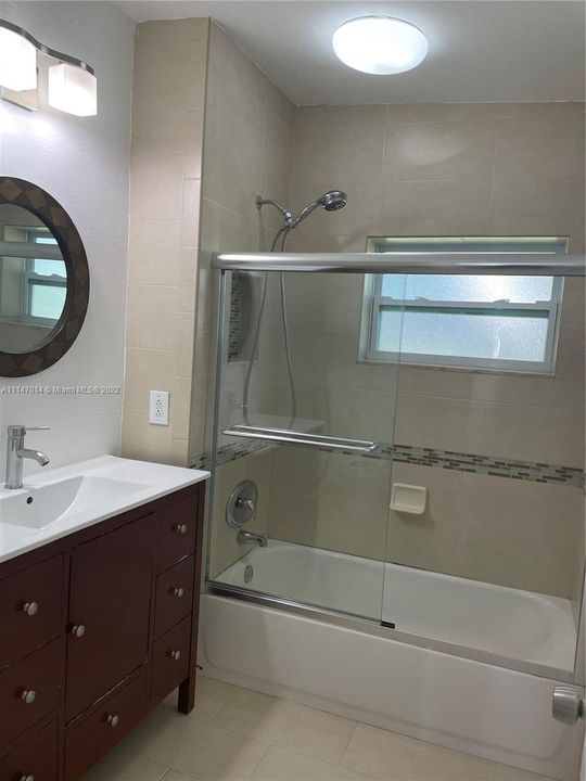 Недавно арендовано: $5,500 (4 спален, 3 ванн, 2070 Квадратных фут)