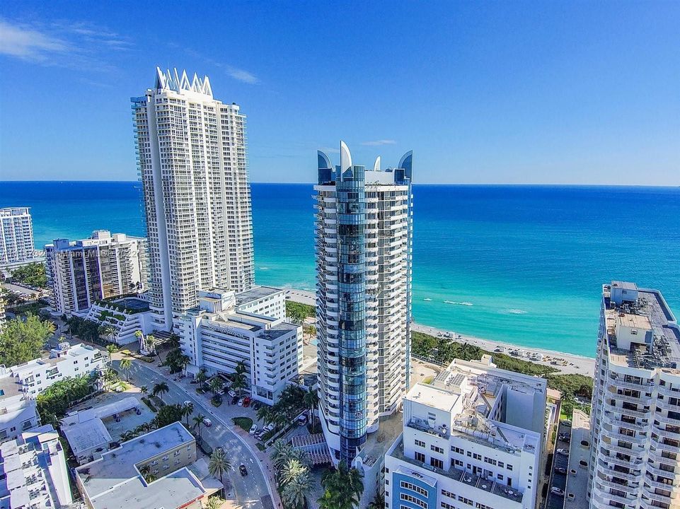 Recently Sold: $1,999,999 (2 beds, 2 baths, 2070 Square Feet)