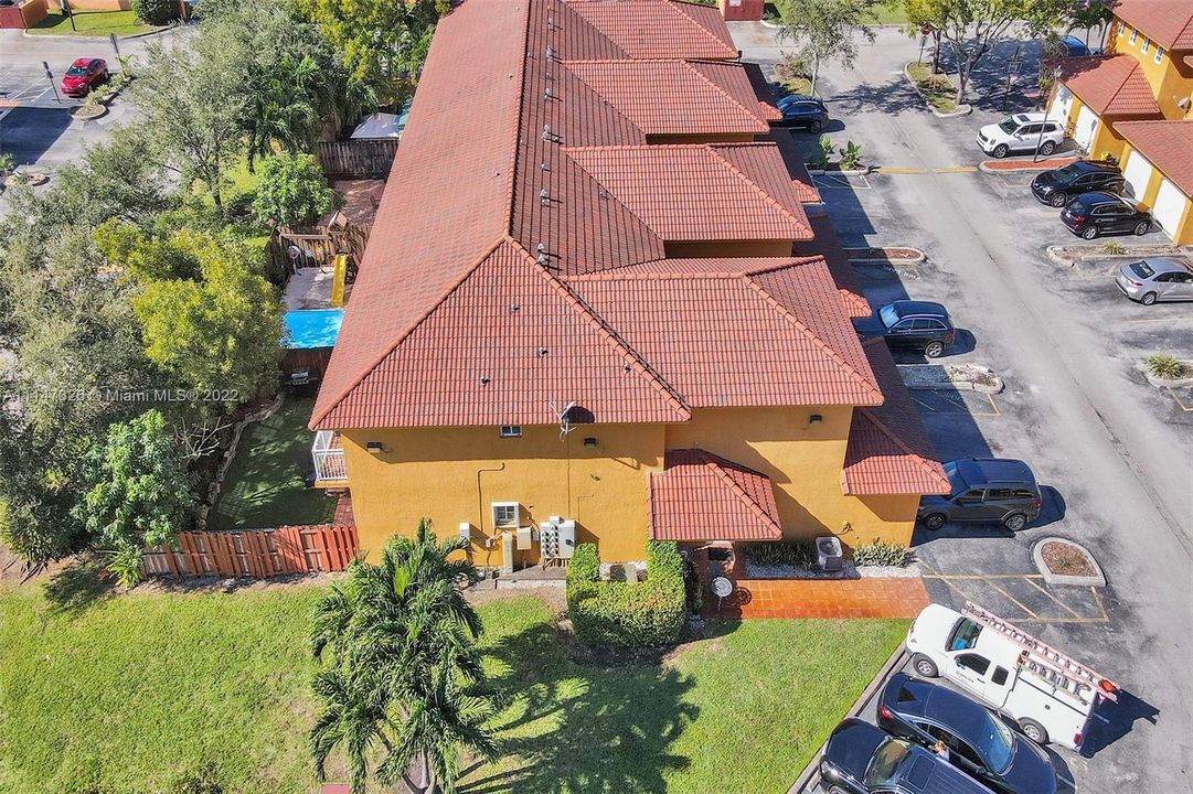 Recently Sold: $300,000 (3 beds, 2 baths, 1245 Square Feet)