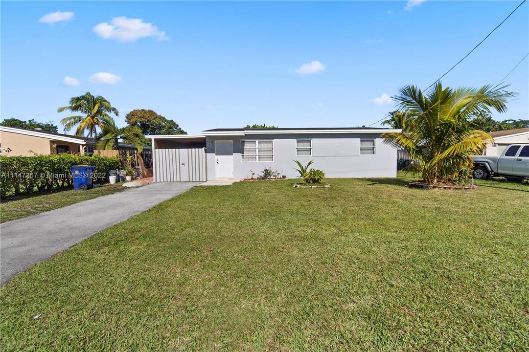 Recently Sold: $365,000 (3 beds, 2 baths, 1277 Square Feet)