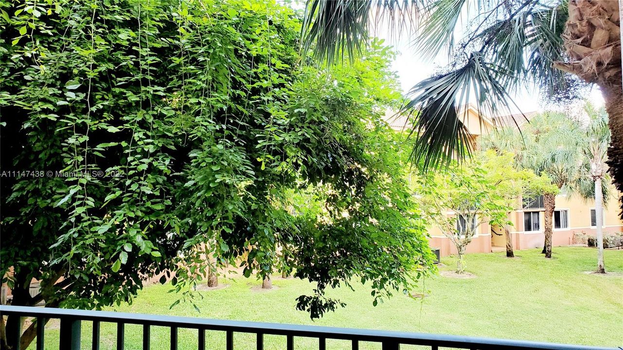 Vendido Recientemente: $359,900 (3 camas, 2 baños, 1144 Pies cuadrados)