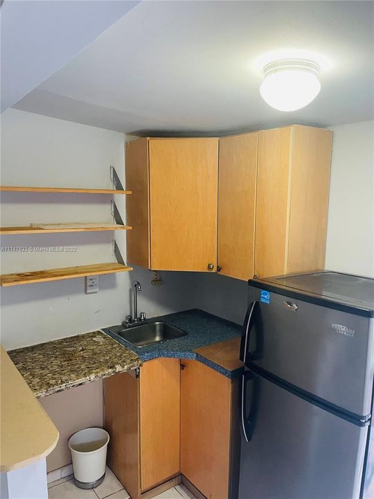 Recently Rented: $1,000 (1 beds, 1 baths, 1208 Square Feet)