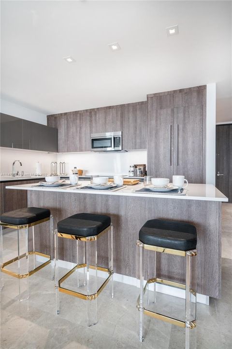 Recently Sold: $1,062,000 (2 beds, 2 baths, 0 Square Feet)