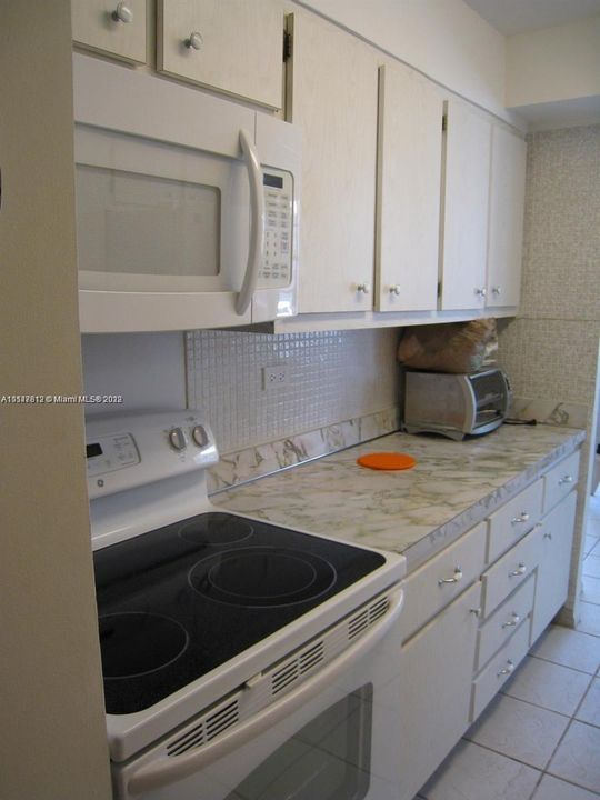 Recently Rented: $2,200 (1 beds, 1 baths, 0 Square Feet)