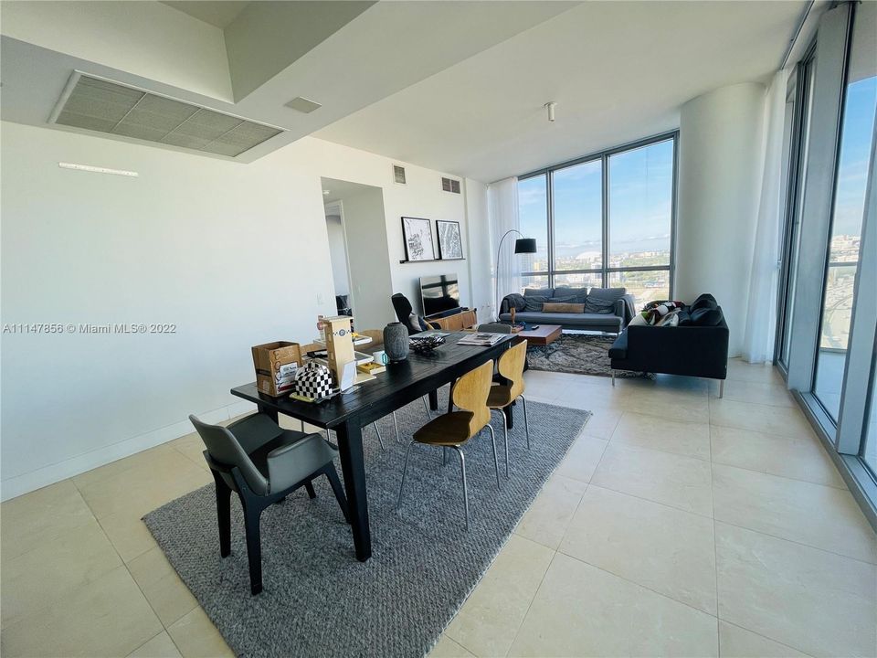Recently Sold: $795,000 (2 beds, 2 baths, 1647 Square Feet)