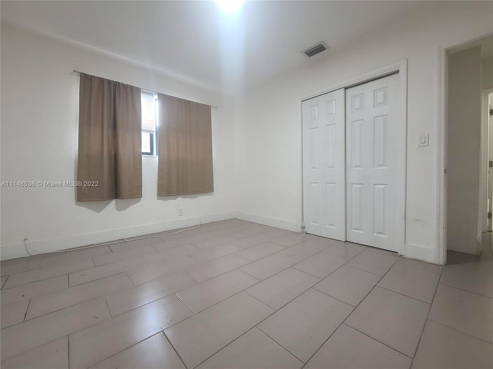 Recently Rented: $1,700 (2 beds, 1 baths, 790 Square Feet)